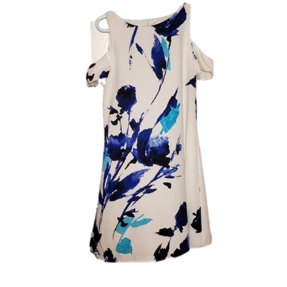 Floral cold shoulder petite dress
